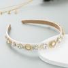Women's Hairband Baroque Fine Edge Crystal Pearl Headband Premium Retro Hair Ornament