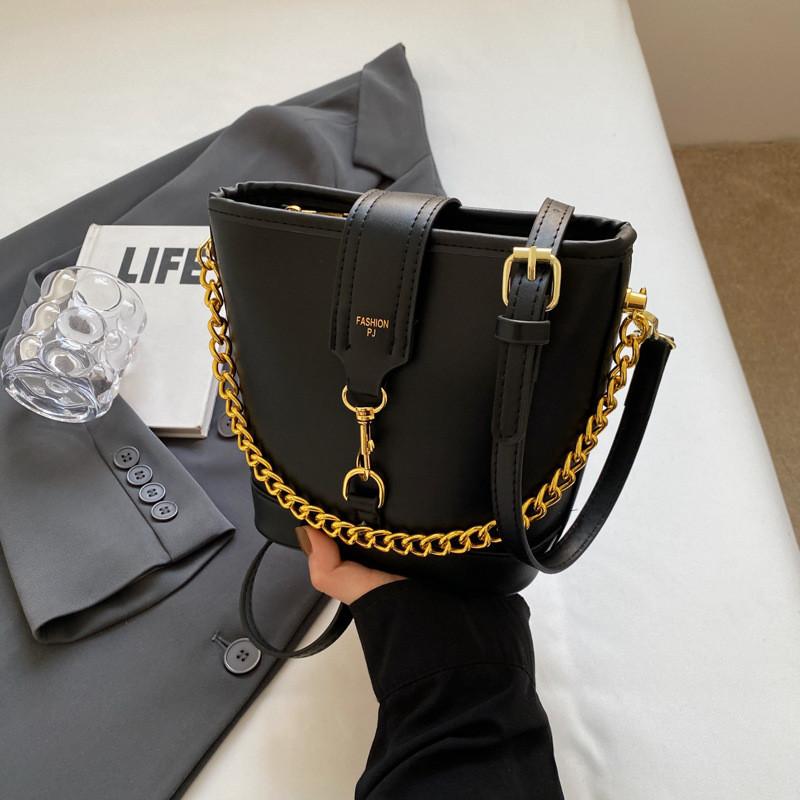 Trendy Retro Small Bag For Women With High-end Fashion Element