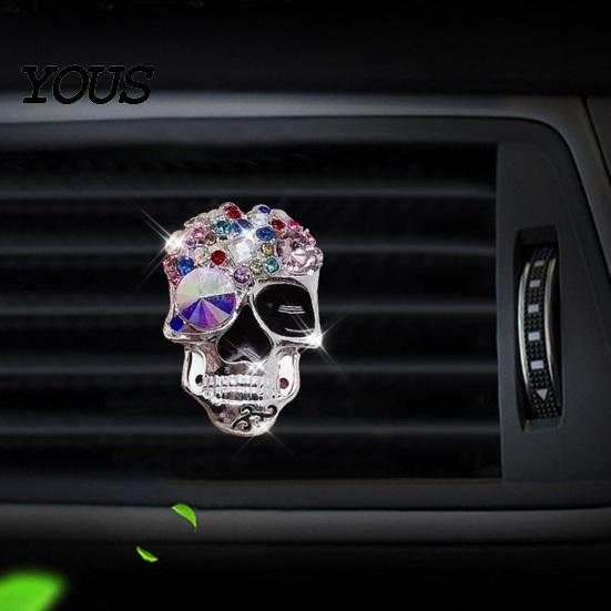 Halloween Car Decorations Rhinestones Skull Air Diffuser Clip, Personalized Punk Decorative Outlet Clip Style Vent Perfume Automotive Interior
