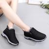 Commander une taille au-dessus Chaussures de sport épaisses et chaudes pour femmes, baskets montantes légères à absorption des chocs antidérapantes, automne et hiver