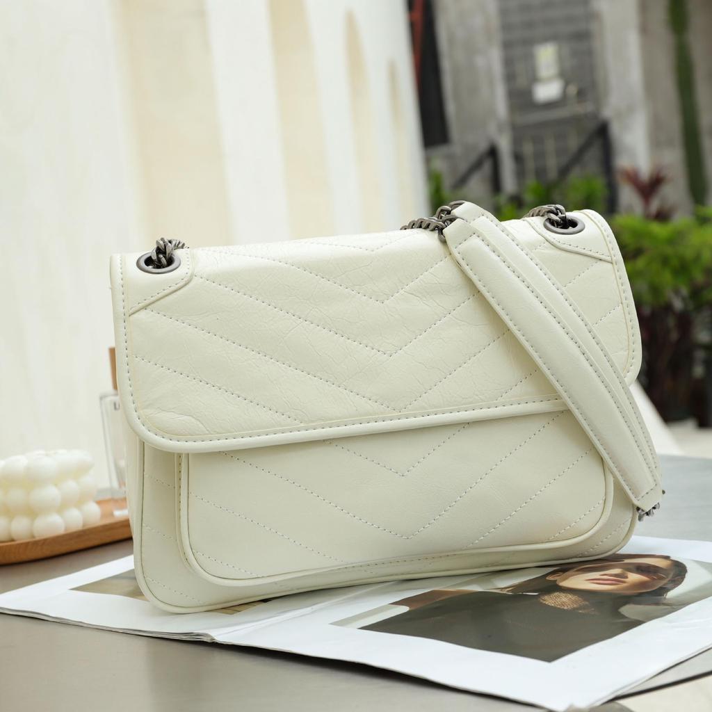 Luxury Oil Wax Leather Retro Chain Messenger Bag - Women's Genuine Leather Classic Trend