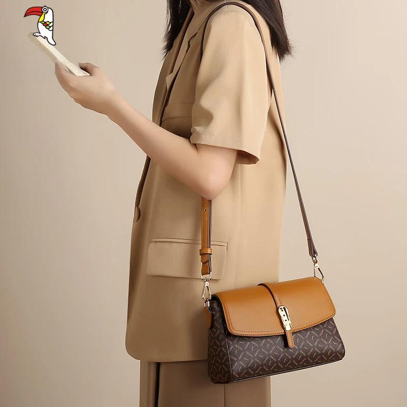 TUCANO Handbag, Shoulder Bag, Crossbody Bag, Simple Versatile Bag, Brown