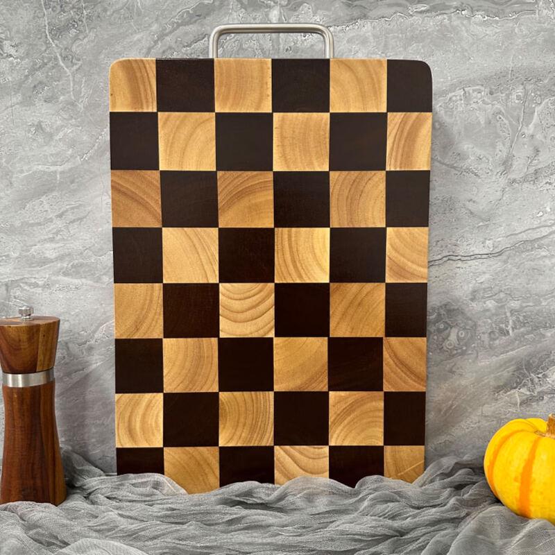 Rubberwood Chessboard Pattern Cutting Board