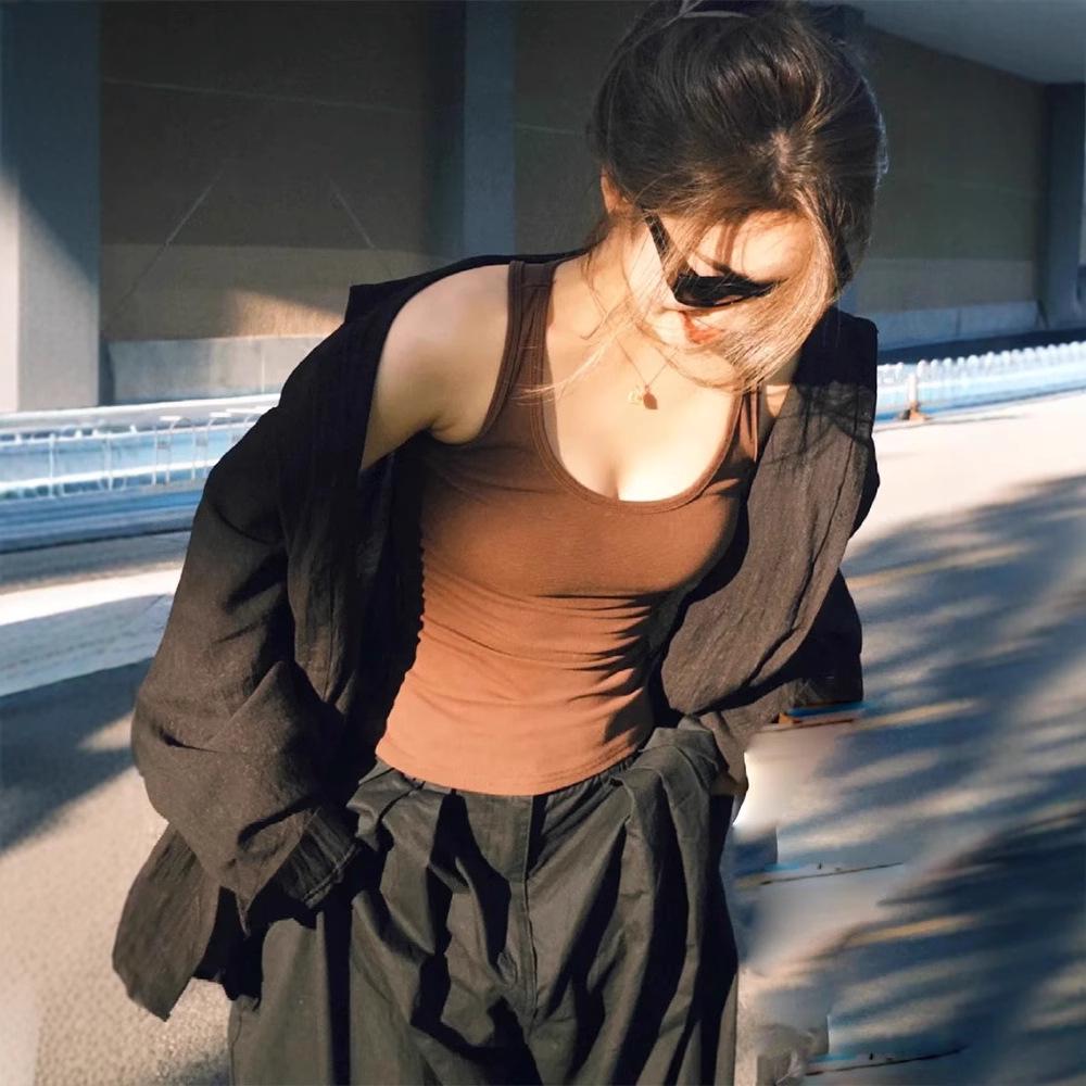 

Domi La Women s Slim Fit Whitening Tank Top - Cute Summer Camisole for Innerwear/Outerwear. XX-Large темно-коричневого кольору