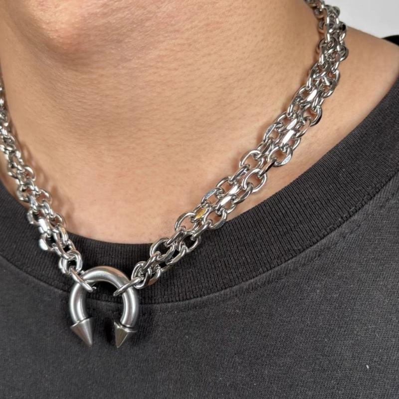 Unique Spiked Horseshoe Pendant Necklace Industrial Style for Fashion Enthusiasts Stainless Steel Neckchain