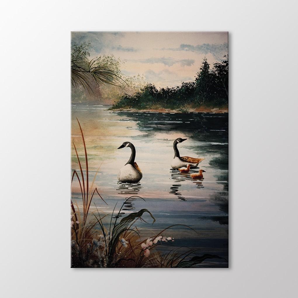 

Стол с плавающими утками