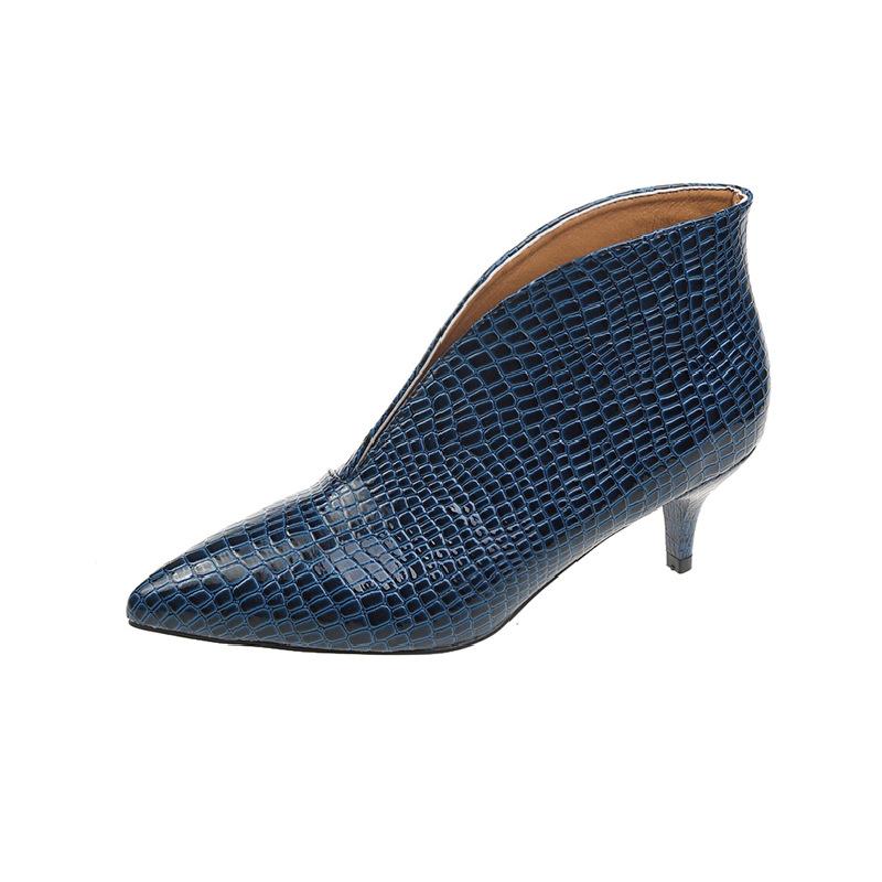 V-mouth short women's autumn and winter new European and American fashion pointed embossed thick heel Martin Women's