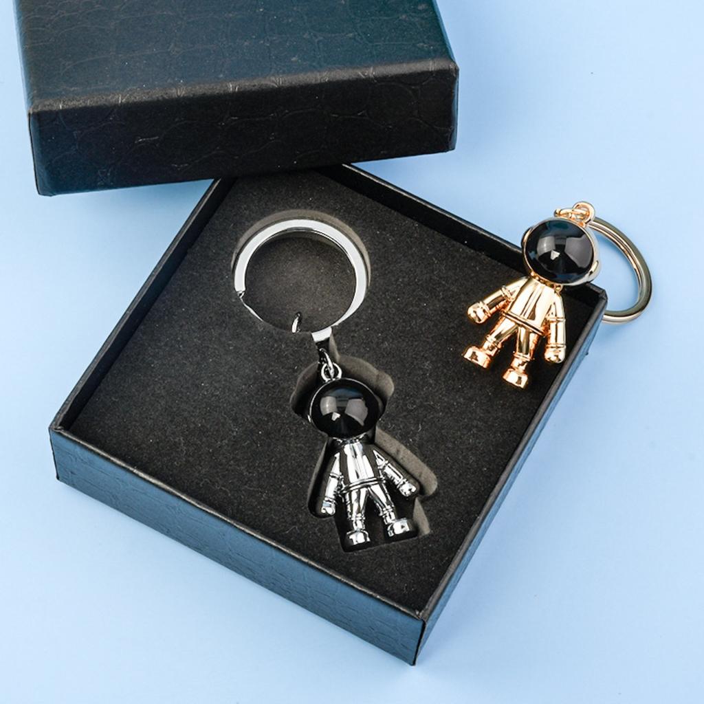 Astronaut astronaut keychain creative car men's metal key pendant personalized car logo key chain gift