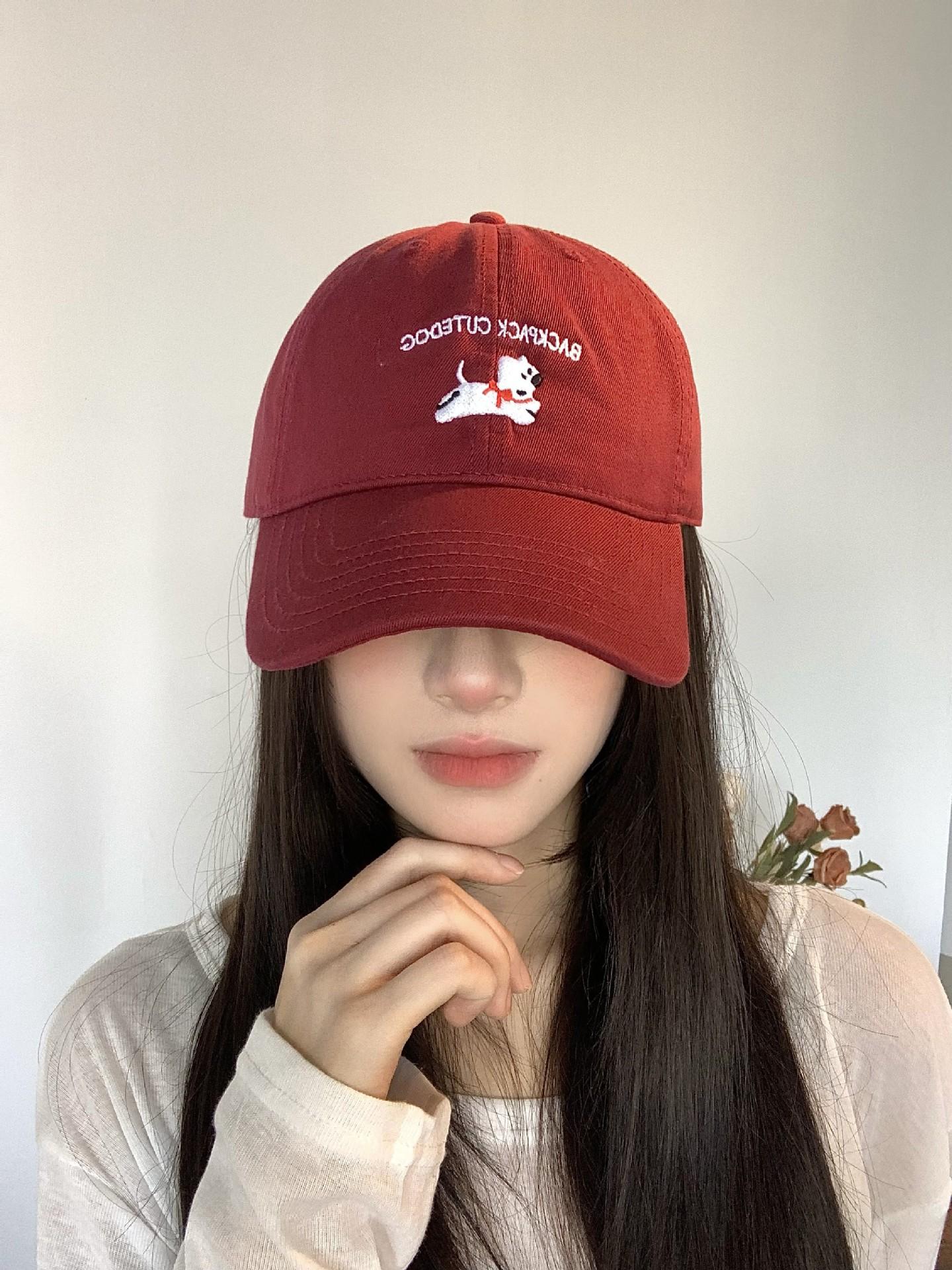 

Casual Baseball Unisex Cap With Delightful Embroidered Dog Pattern Spring For бордовий