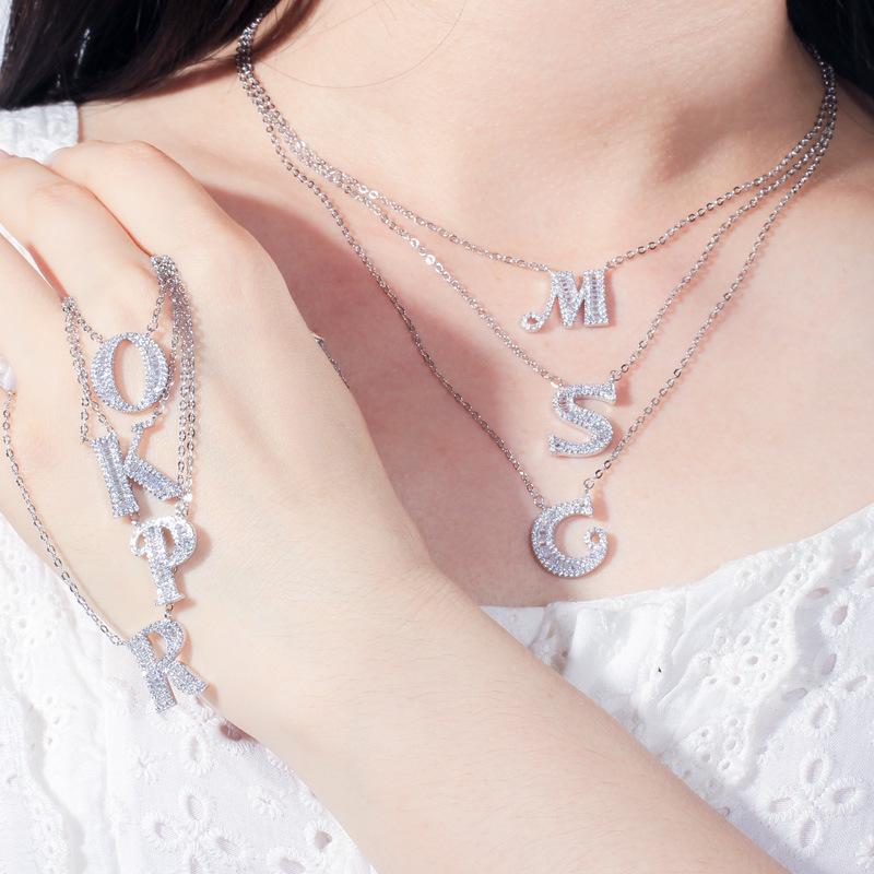 Wife'S Romantic Trip With 26 English Letters Collarbone Chain Pendant, Slightly Inlaid Zircon-Plated Platinum Necklace