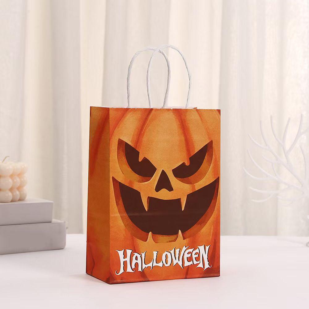 

Halloween Night Trick-or-Treat Gift Bag - Kraft Paper Handbag for Party Activities 21*15*8cm 1pc