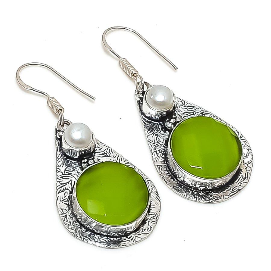 

Натуральный Перидот, Жемчуг Драгоценный камень 925 Стерлинговое серебро Ювелирные изделия Серьга 1,85 T5Z12