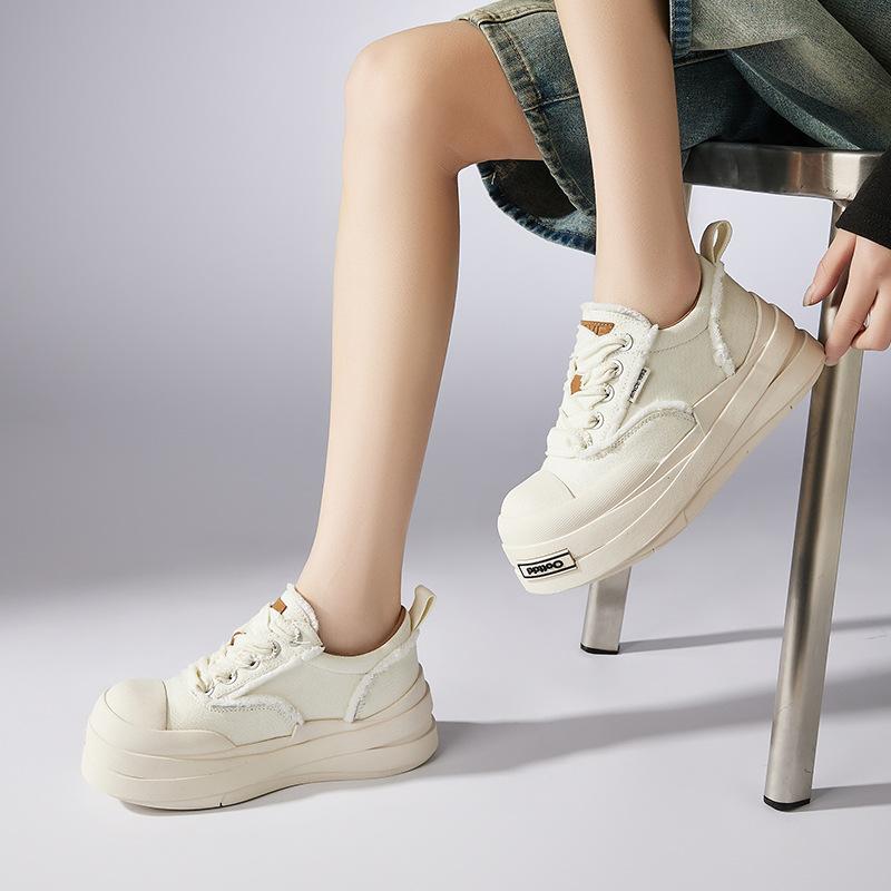 

Canvas men and women couples casual thick bottom height increase versatile white 2025 spring and autumn new Guochao big head 35 бежевий