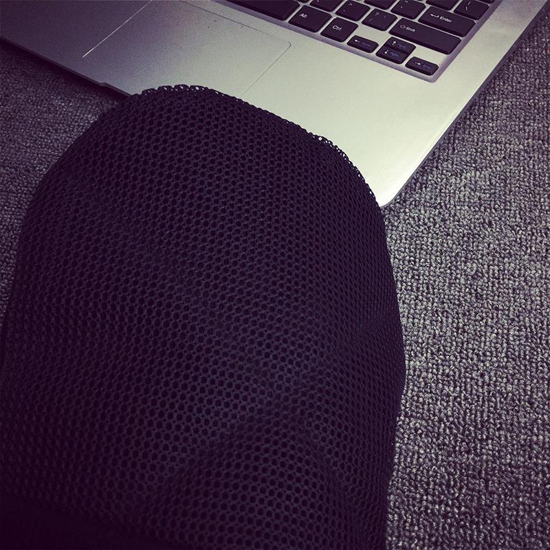 Head-Turning Wool Knit Beanie with Wear-Resistant Mesh for Autumn/Winter Hip Hop Street Dance