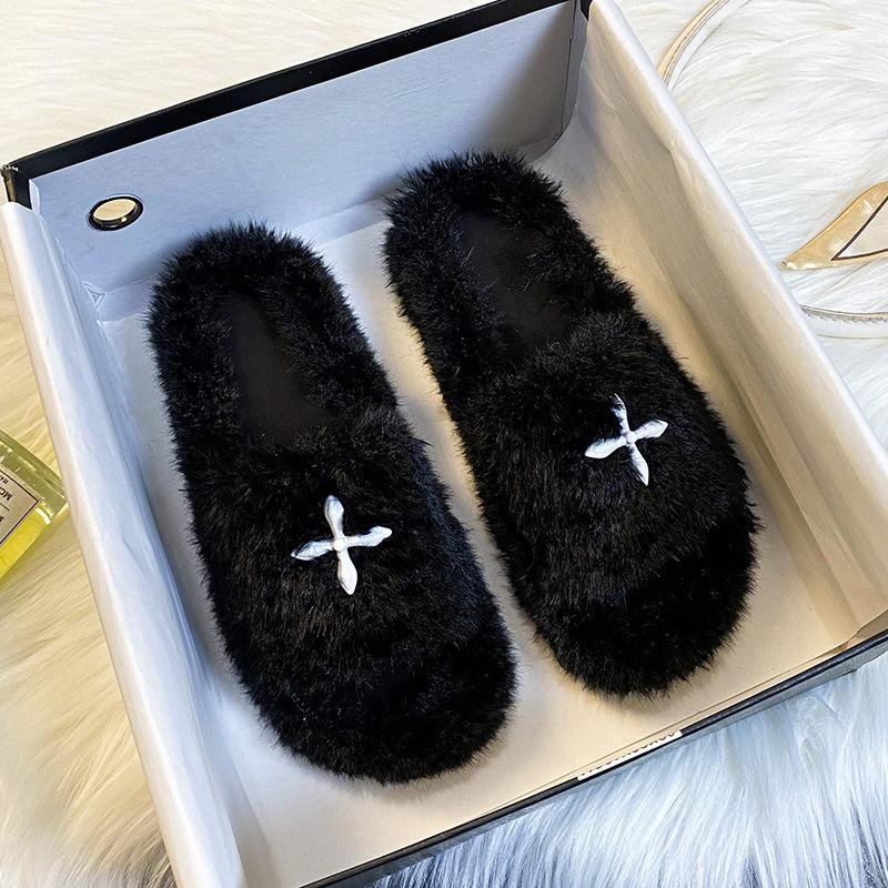 Spot Velvet Thick Bottom Flat Bottom One Word Large Size Fairy Fluffy Slippers Outer Wear Female Spring and Autumn 2025 New Models