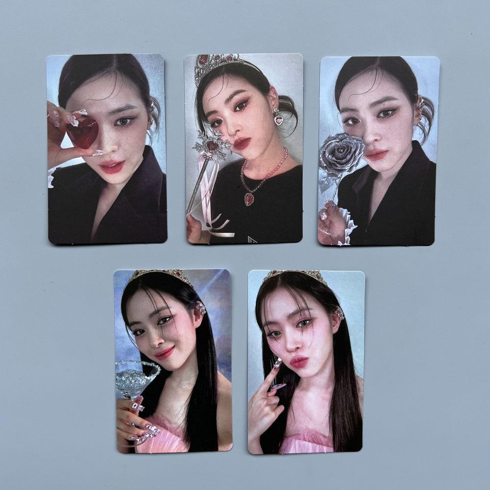 ITZY CHECKMATE Album Merch: Random Photocards MIDZY Collection Cards