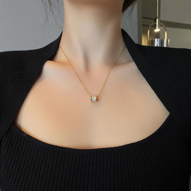 Micro-Set Zircon Waist Pendant Necklace Elegant Versatile Fade-Resistant Fashion Jewelry