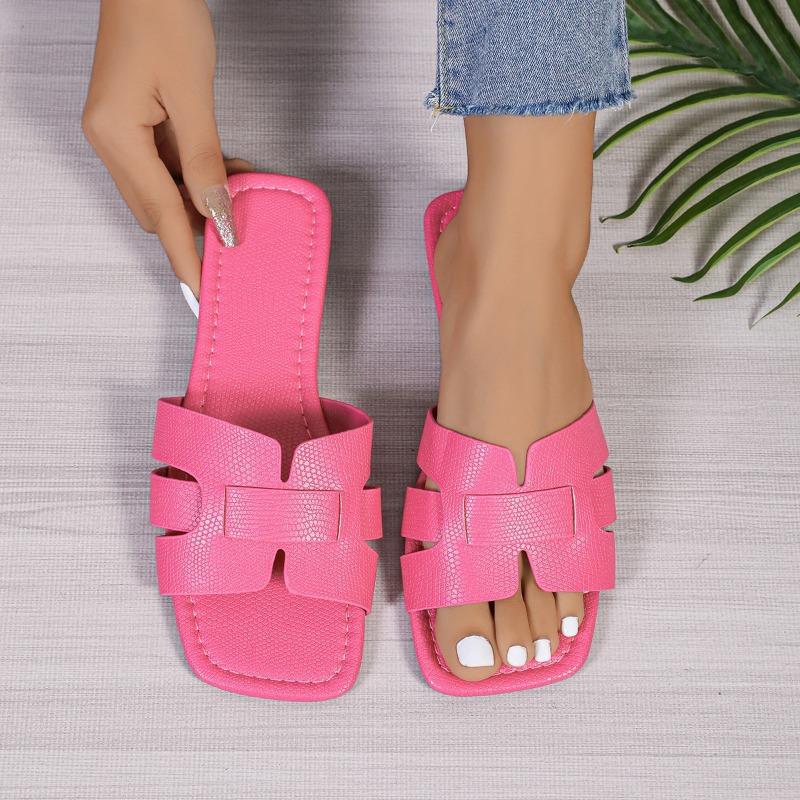 New Flat-bottomed Cool Slippers, New Casual Outer Wear, Simple and Fashionable Round Head Holiday Beach