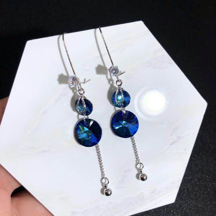 Austrian super flash crystal earrings, stud earrings, niche high-end temperament earrings, long simple earrings, 925 silver needles.