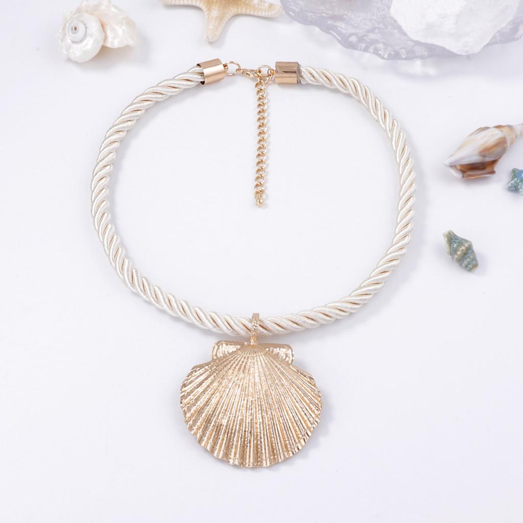 European and American Simple Fashion Exaggerated Individual Cold Wind Alloy Shell Pendant Necklace Trendy Temperament Holiday Style Woman