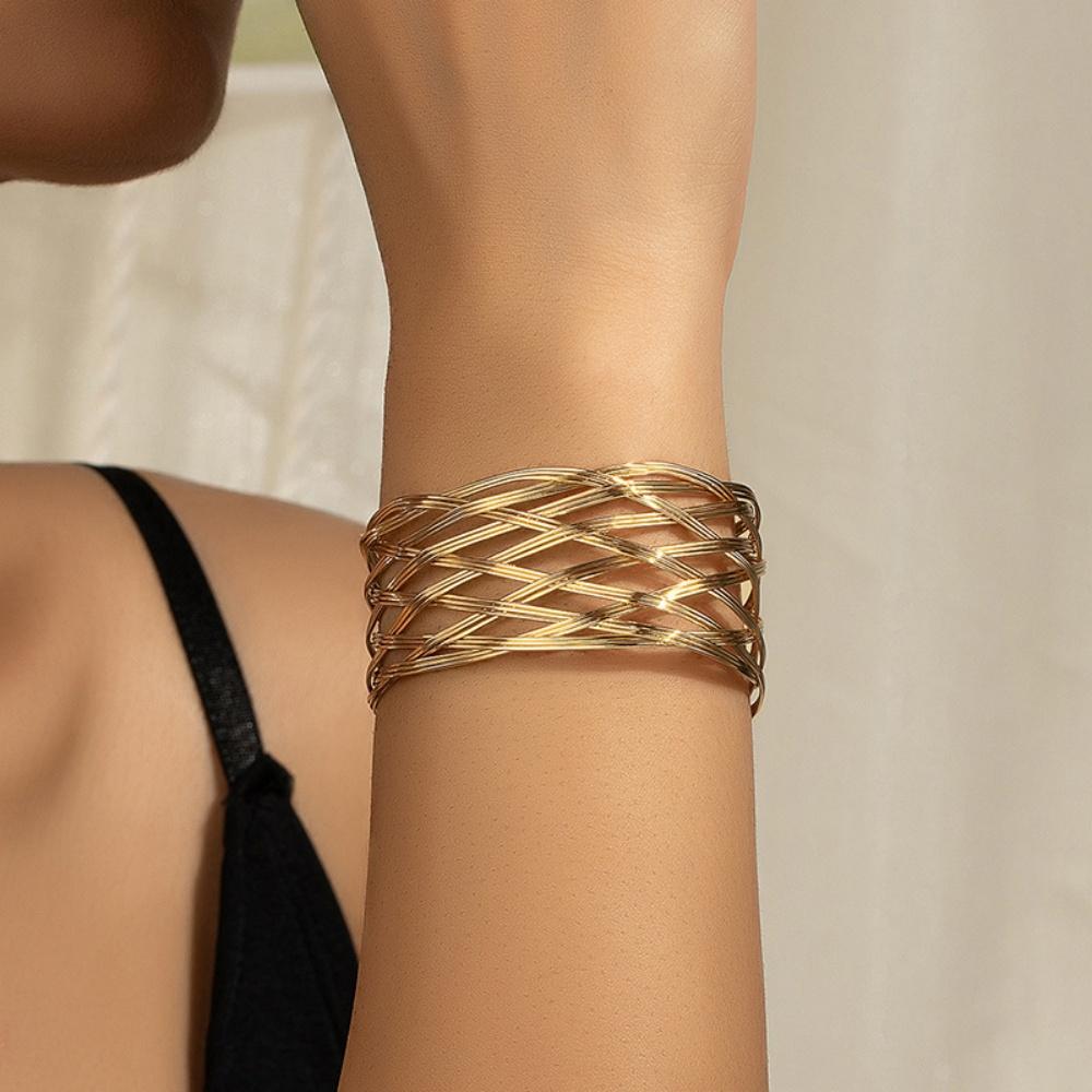 Hollow Pattern Bracelet Vintage Bohemian Bracelet Multi-Layer Metal Bracelet Artistic For Everyday Wear Jewelry Collection
