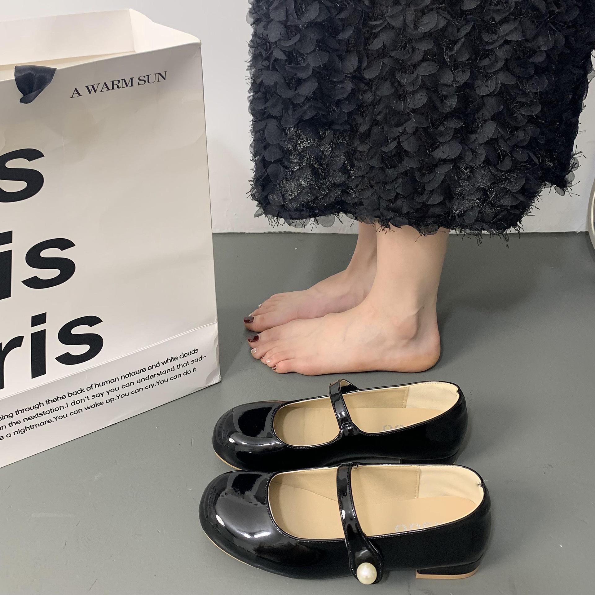 

Французские ретро туфли-лодочки с круглым носком и плоским дном, с неглубоким горлом, женские, новинка 2025 года, универсальные, с юбкой, мягкая подошва, туфли Мэри Джейн 35