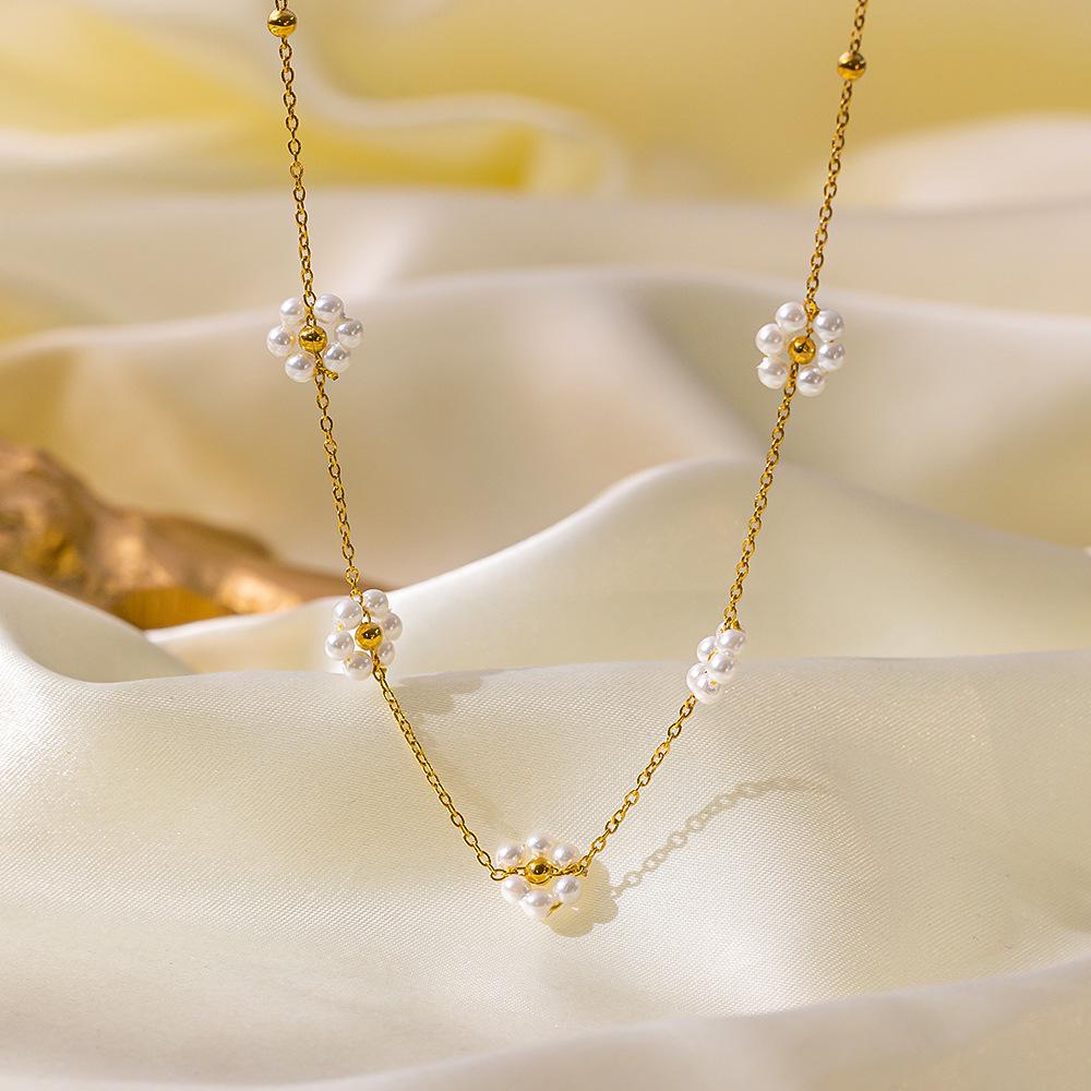 Spring Handmade Beaded Flower & Pearl Clavicle Necklace for Women