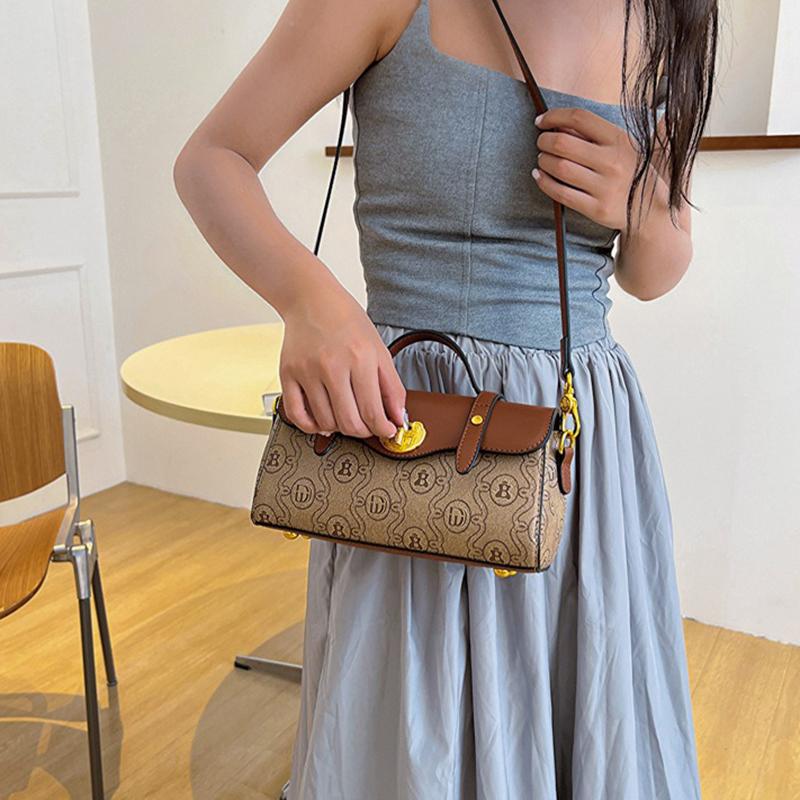 2024 New High-end Texture Retro Pillow Bag, Niche Design, Fashionable Temperament, Commuting One-shoulder Cross-body Women's Bag