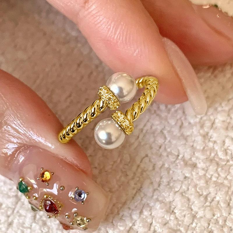 Elegante Einfache Damenringe Verstellbarer Ring Mode Leichter Luxus Seniorer Sinn Zeigefingerring Persönlichkeit Nische Design Sinn für Handschmuck