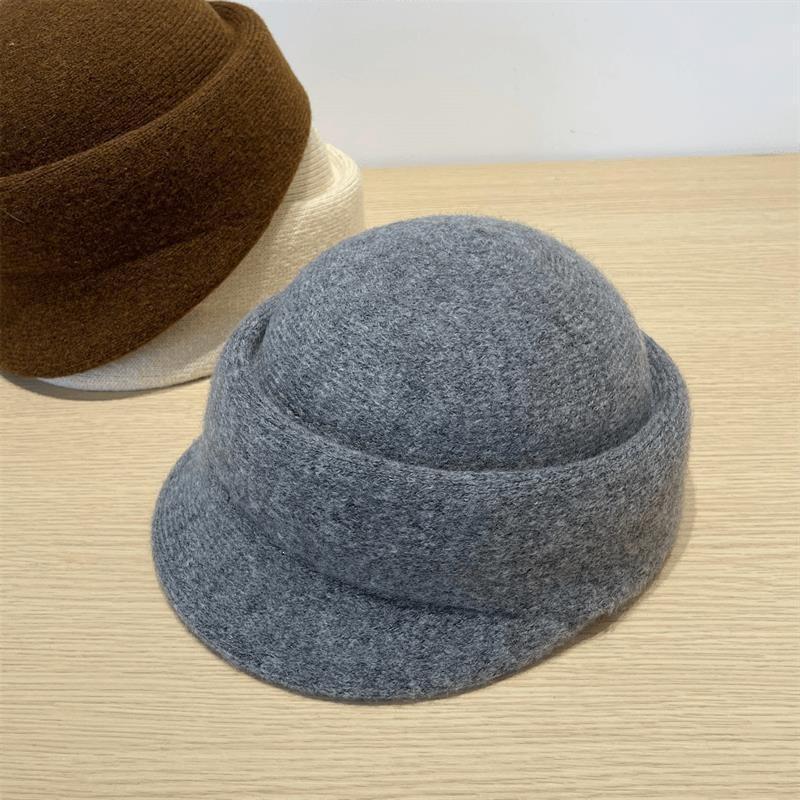 Spring and Autumn New Retro Equestrian Hat Women's Autumn and Winter Versatile Height Increasing Cranium Top Short Brim Peaked Hat Tide Ins