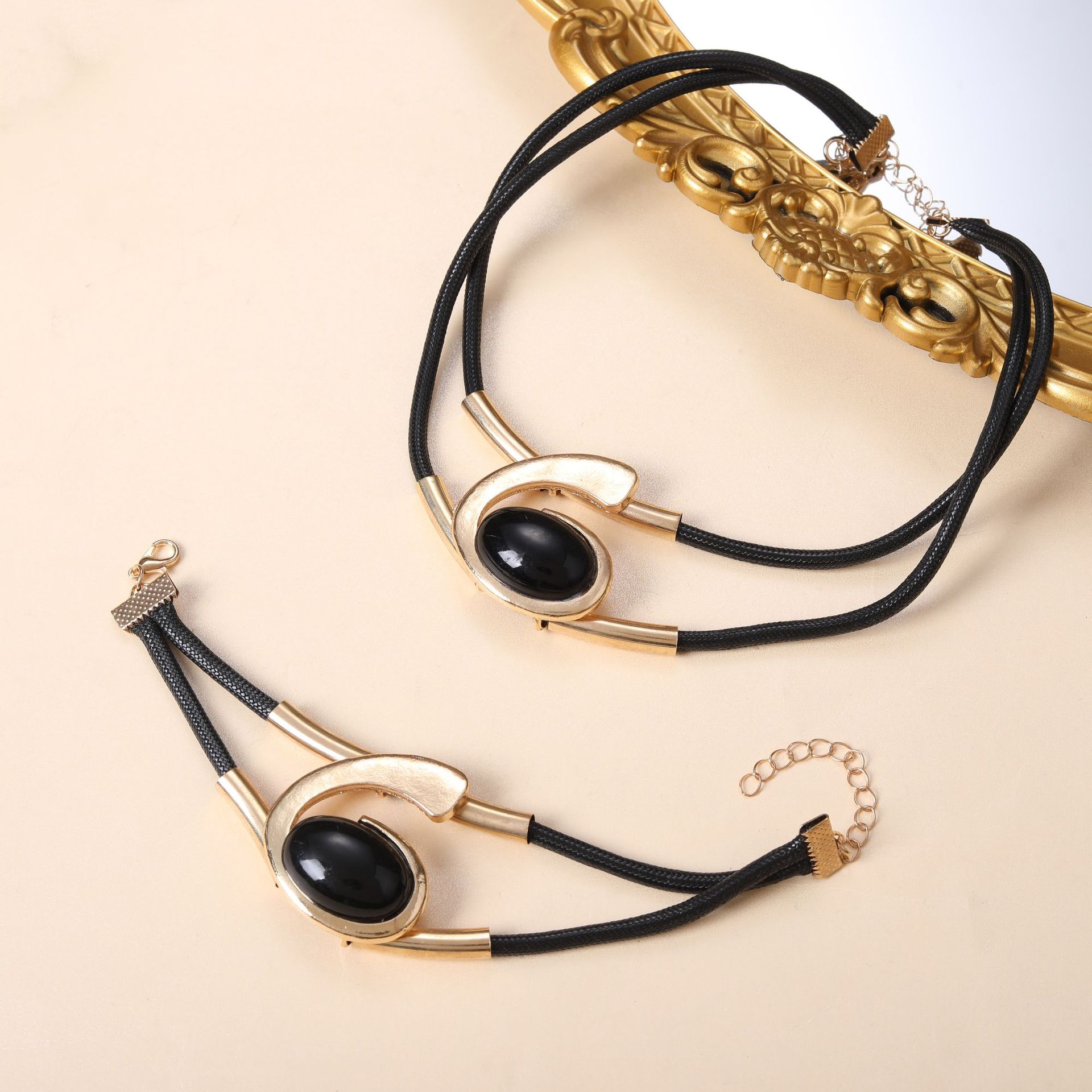 

Black Leather Choker Necklace and Bracelet Set with Silver Metal Accents and Oval Black Gemstone, Vintage Gothic Jewelry