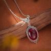 Gotycki krwistoczerwony kwarcowy naszyjnik Charm owalny naszyjnik dla kobiet Halloween wampir tłoczony biżuteria czarownicy Vintage Chokers