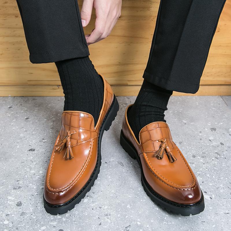 Tassel Loafer Shoes Slip on Driving Moccasins Mens Comfortable Leather Shoes Men Pointed Toe Party Business Casual Shoes
