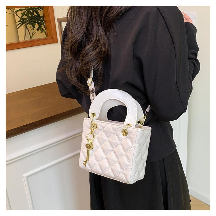 Minimalist Quilted Stitching Faux Leather Shoulder Bag, Rhombus Pattern Crossbody Handbag, Chic Casual Women's Square Purse CLE