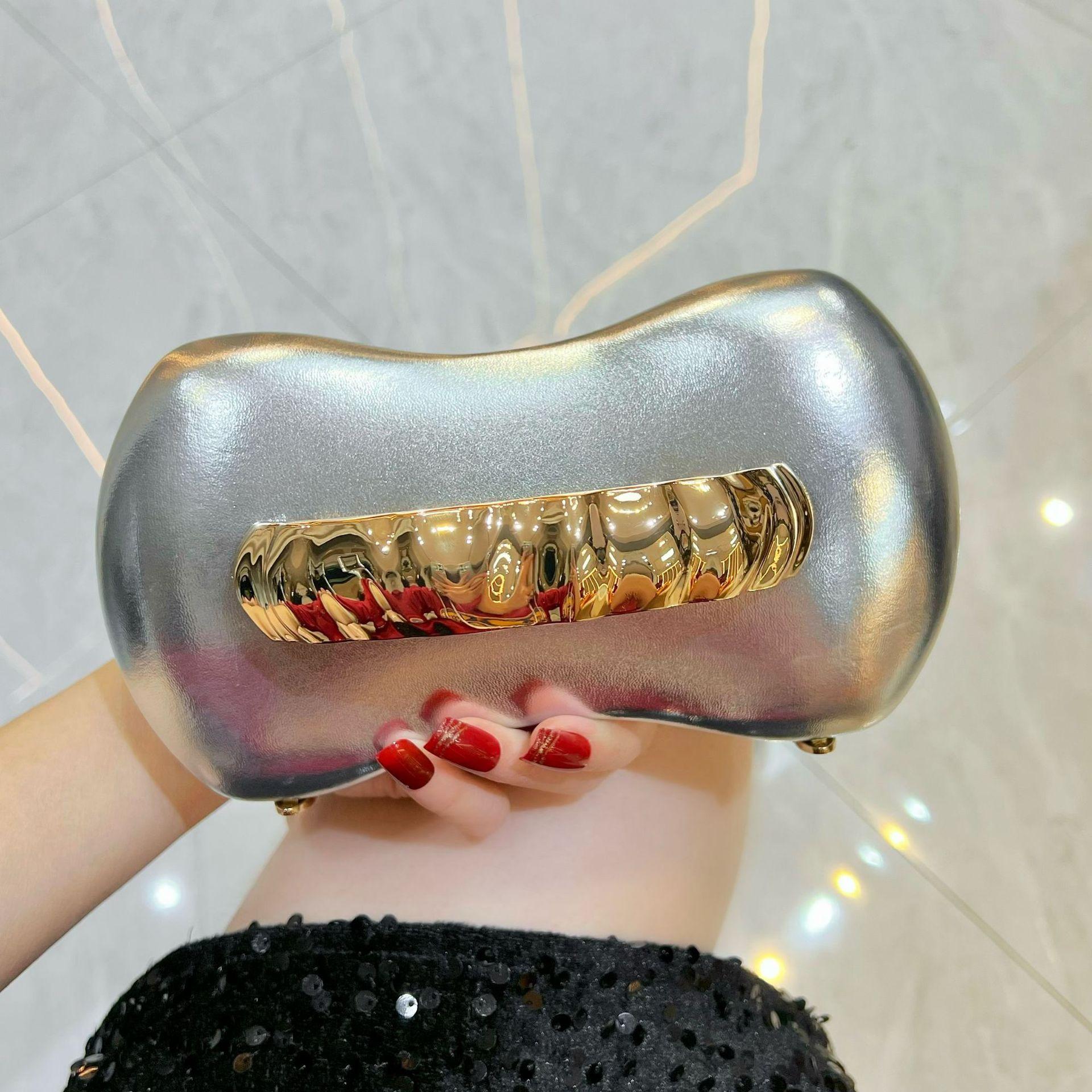 

New light luxury clutch bag fashion banquet handbag women s dinner messenger women s bag chain handbag