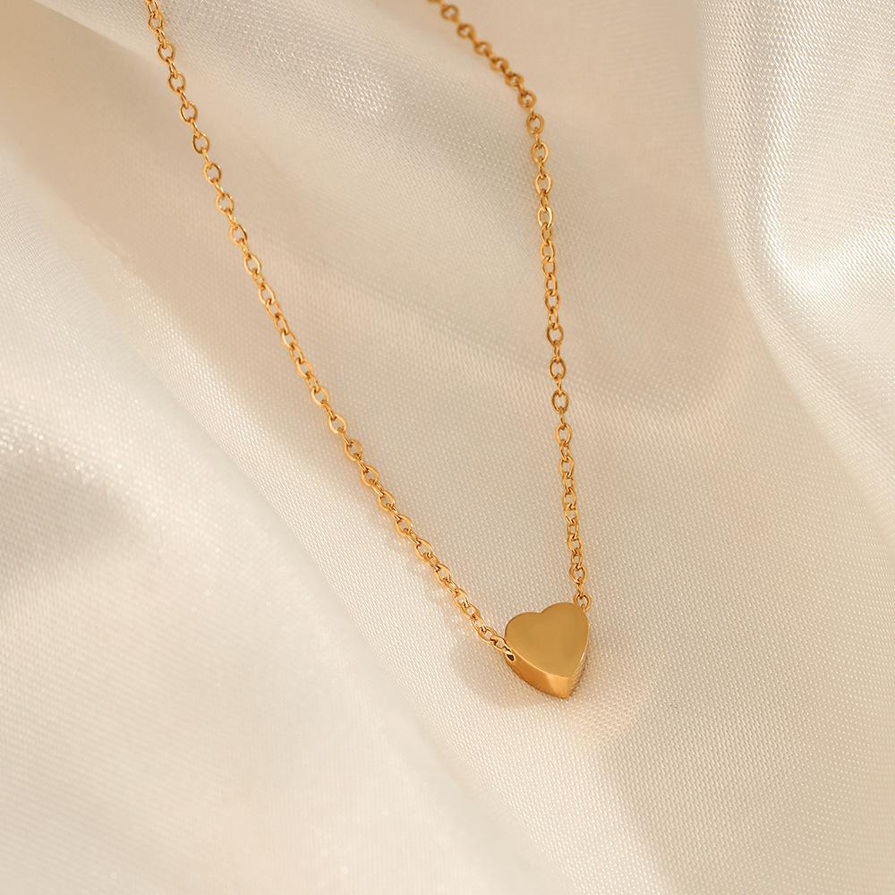 Internet celebrity INS popular love stainless steel necklace women, simple style fashion real gold electroplated collarbone chain jewelry