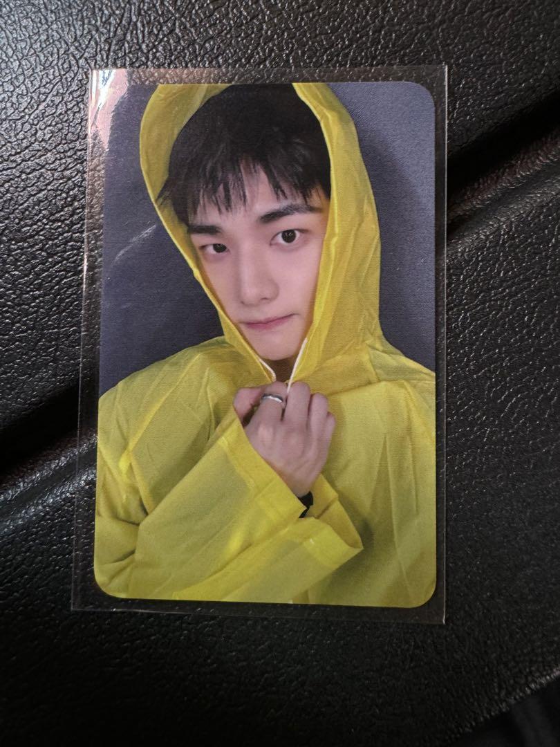 

[USED] Stray Kids Karma Pop-Up Uniform Trading Card Hyunjin