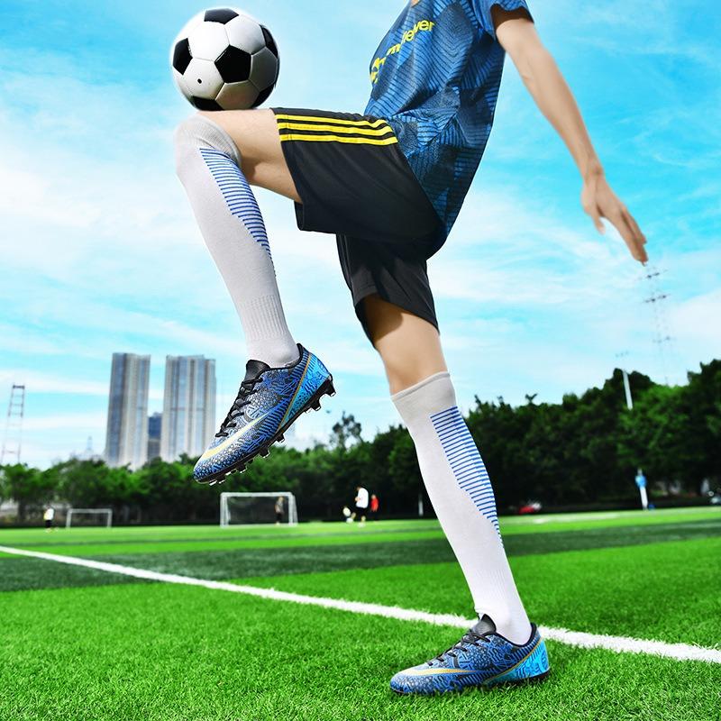 New men's and women's adult broken nails and long nails football shoes, primary and secondary school students game training football shoes
