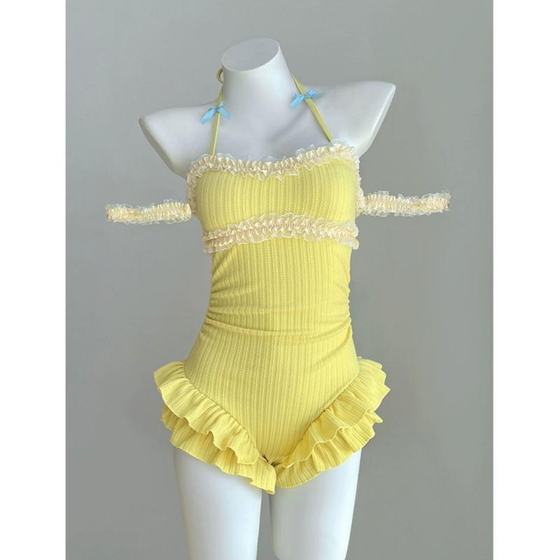 Gelber Badeanzug für Damen Niedliches Mädchen Zweidimensionale Kawaii Cos Kleine Brüste In Heißem Wasser Einweichen Foto Schön Süß
