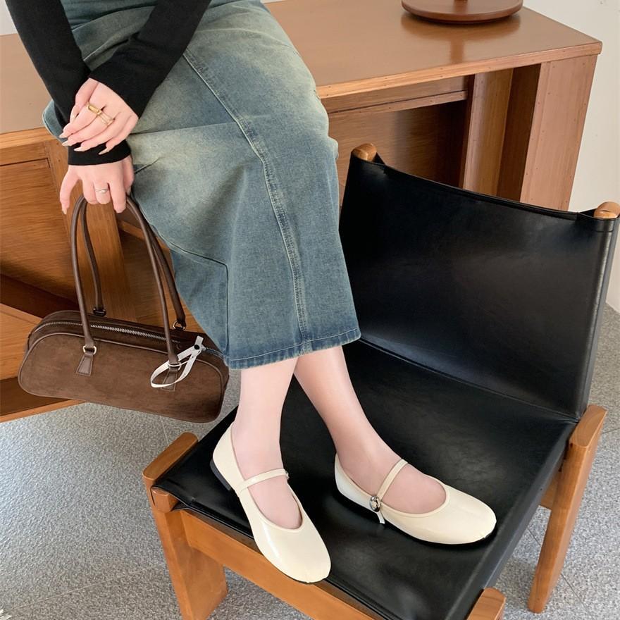 Little red shoes 2025 new round head one-word buckle shallow mouth flat shoes women's ballet soft sole Mary Jane single shoes