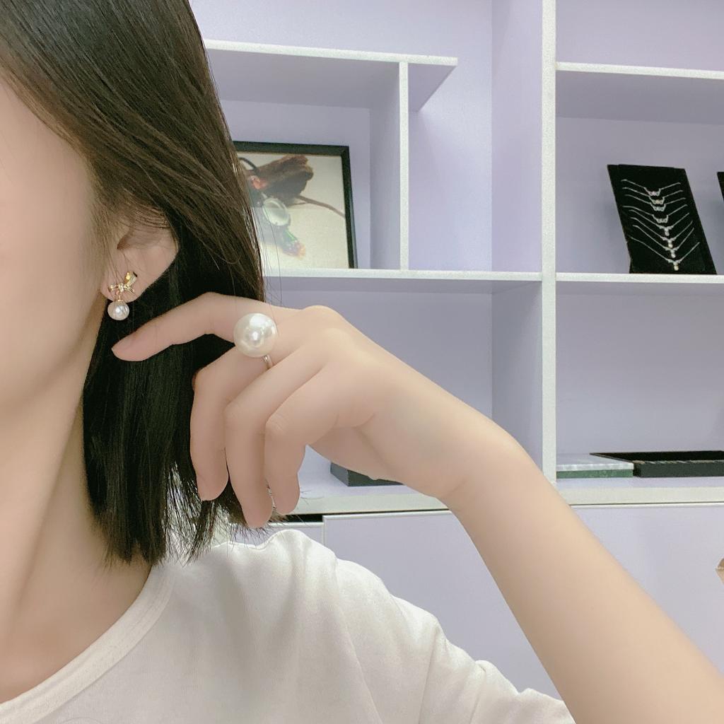 Tancise Jewelry S925 Sterling Silver Bow Earrings Female Gold Fashion Small Pearl Earrings with Natural Freshwater.