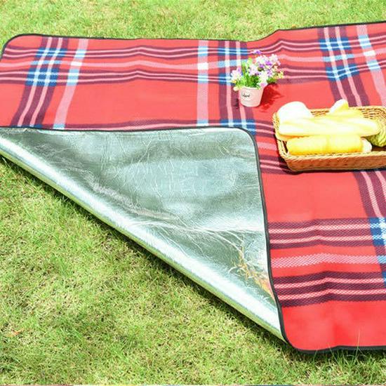 Waterproof Outdoor Camping Picnic Mat with Double-Sided Velvet and Aluminum Film