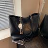 Versatile Bag Women's Large-capacity New Casual Shoulder Bag Fashionable Solid Color Commuter Tote Bag