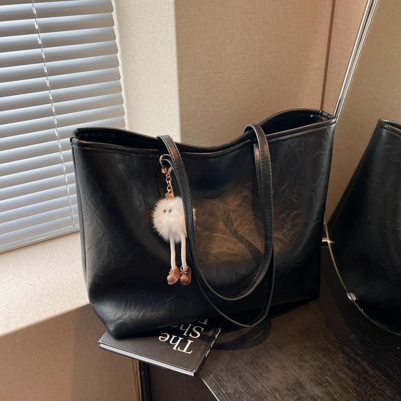 Versatile Bag Women's Large-capacity New Casual Shoulder Bag Fashionable Solid Color Commuter Tote Bag