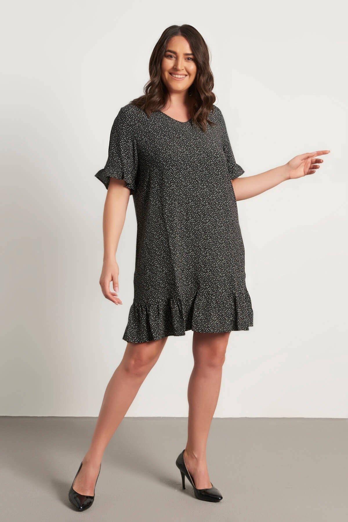 

Women s Big Size Dress Dress with Frilly Skirt and Sleeves L