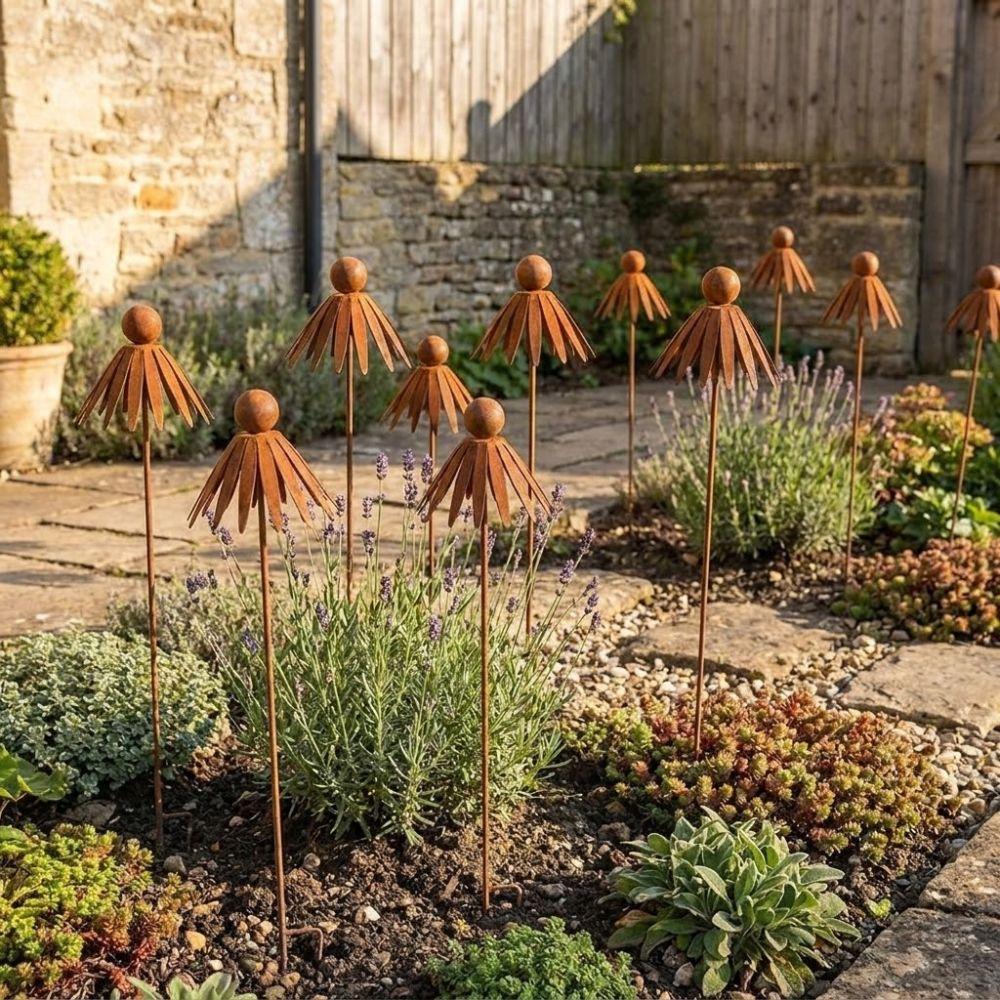 Weather Resistant Metal Daisy Stake Rusted Iron Curved Petal Stake Rustic Garden Art  Lawn Patio