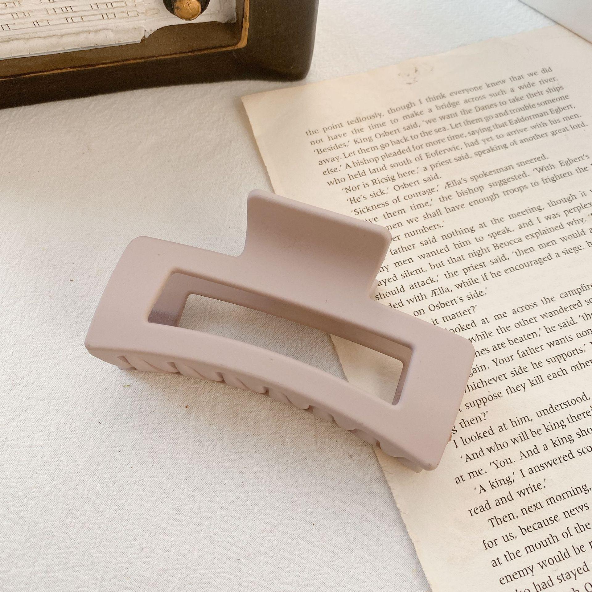 

Большая Модная Заколка-Краб для Волос 105 см для Женщин в Мягких Матовых Цветах Отлично Подходит для Современной Укладки Волос Matte Purple