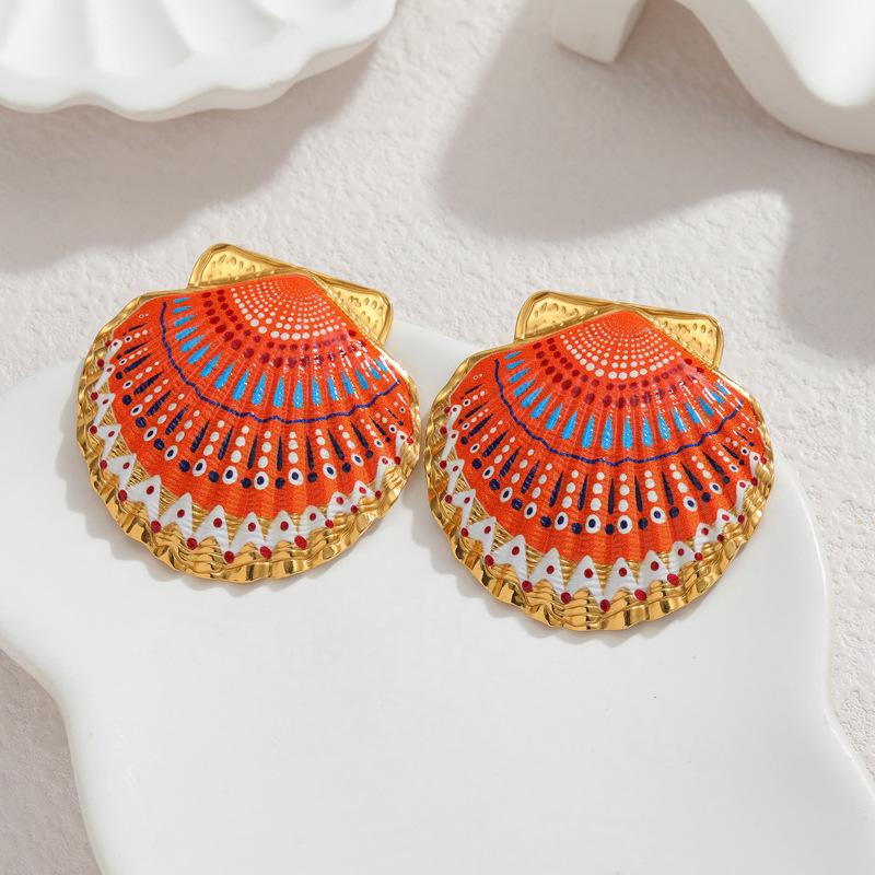 Bohemian 18K Gold Shell Earrings: Retro Vacation Style Stainless Steel Design