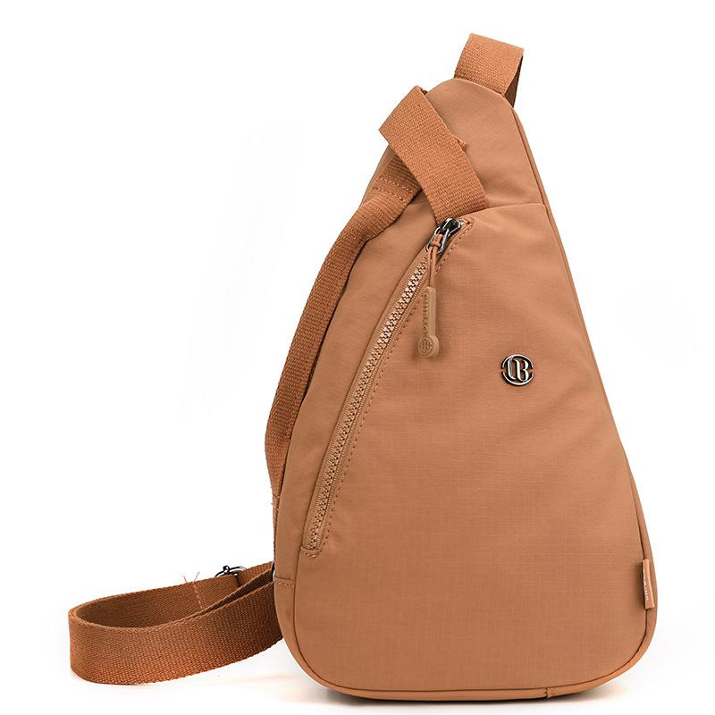 

Multifunctional simple fashion breast bag women s light commuting versatile handbag niche shoulder messenger bag average size