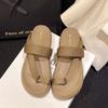 Flip-flops women summer wear new Internet celebrity fashion thick bottom stepping on shit feeling toe Roman sandals women's beach shoes